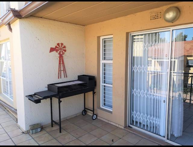 3 BEDROOM FLAT TO LET IN VANDERBIJLPARK SW 5